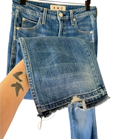 AMO Jane Cropped Flare Jean in Old School - Picture 7 of 9